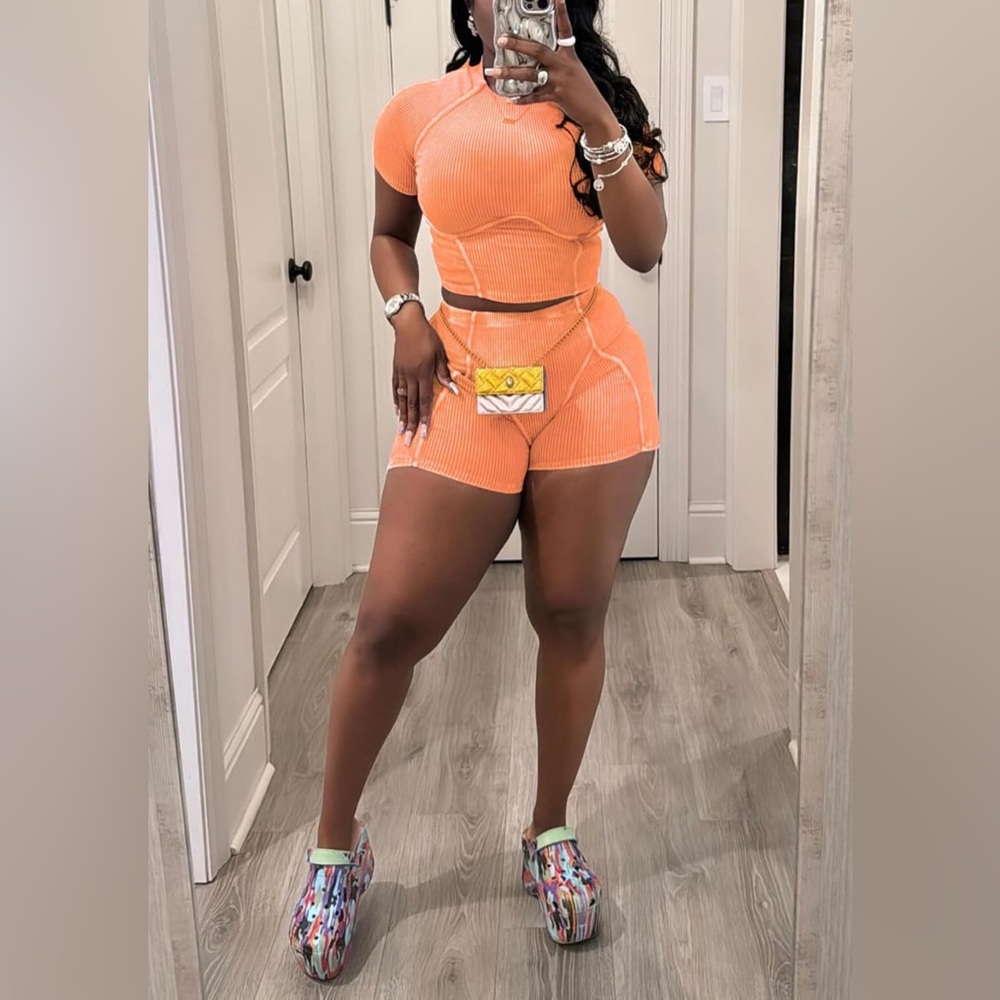 Casual Workout Stretchy High Waist Yoga Short and Crop Top Athletic Outfits 2024